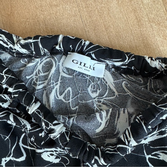 Gilli Abstract One Shoulder Top - Picture 2 of 2